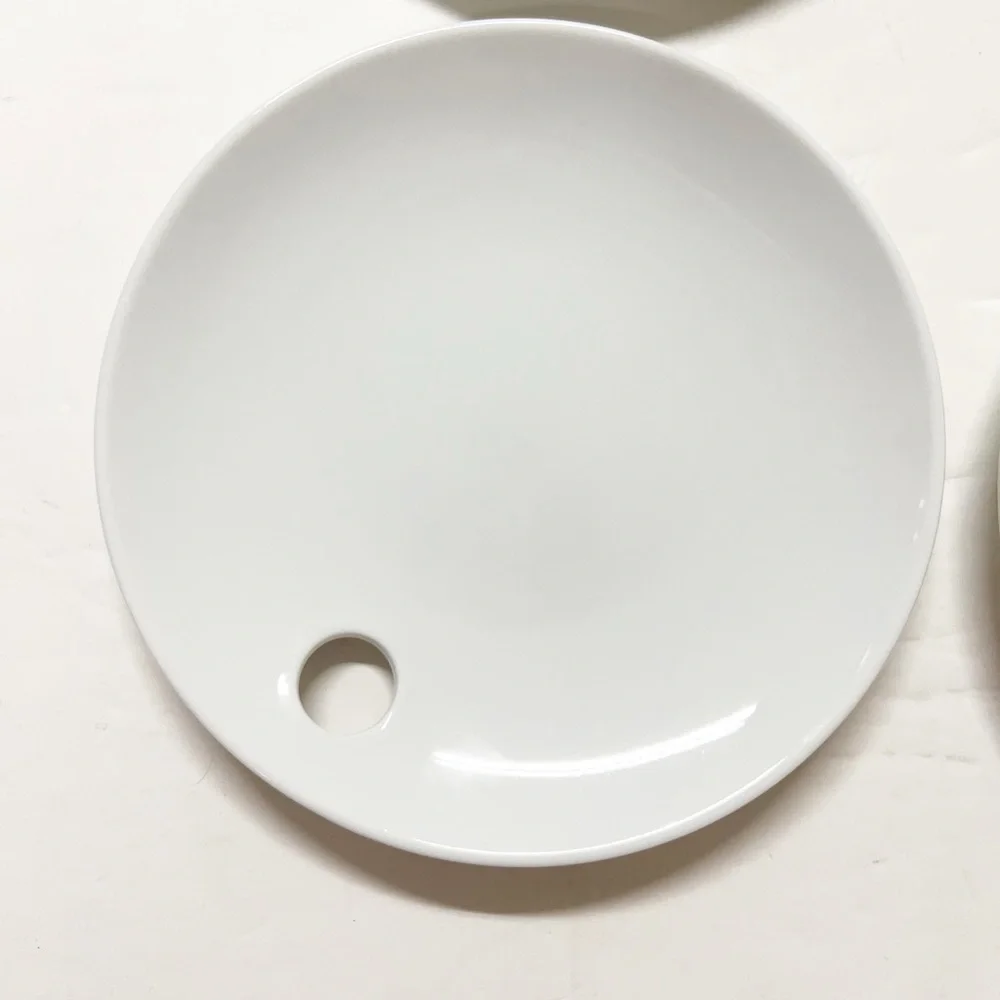 Crate & Barrel White Porcelain 6